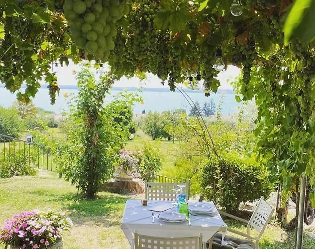 30 Moniga del Garda